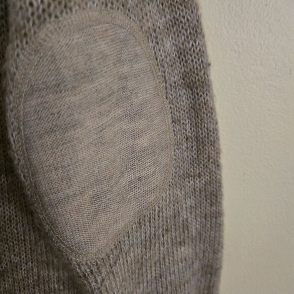Club Monaco Neutral Wool Blend V Neck Elbow Patch Cardigan Sweater *Flaw Size S - Picture 4 of 7